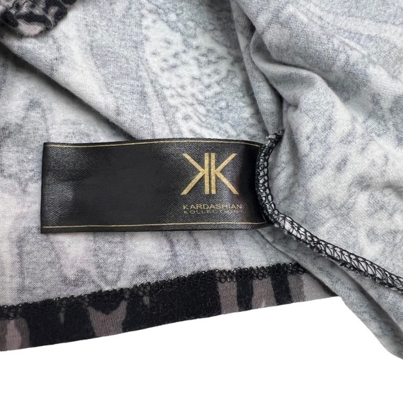 Kardashian Kollection Long Sleeve Cropped Top Animal Print Size L - Picture 9 of 13